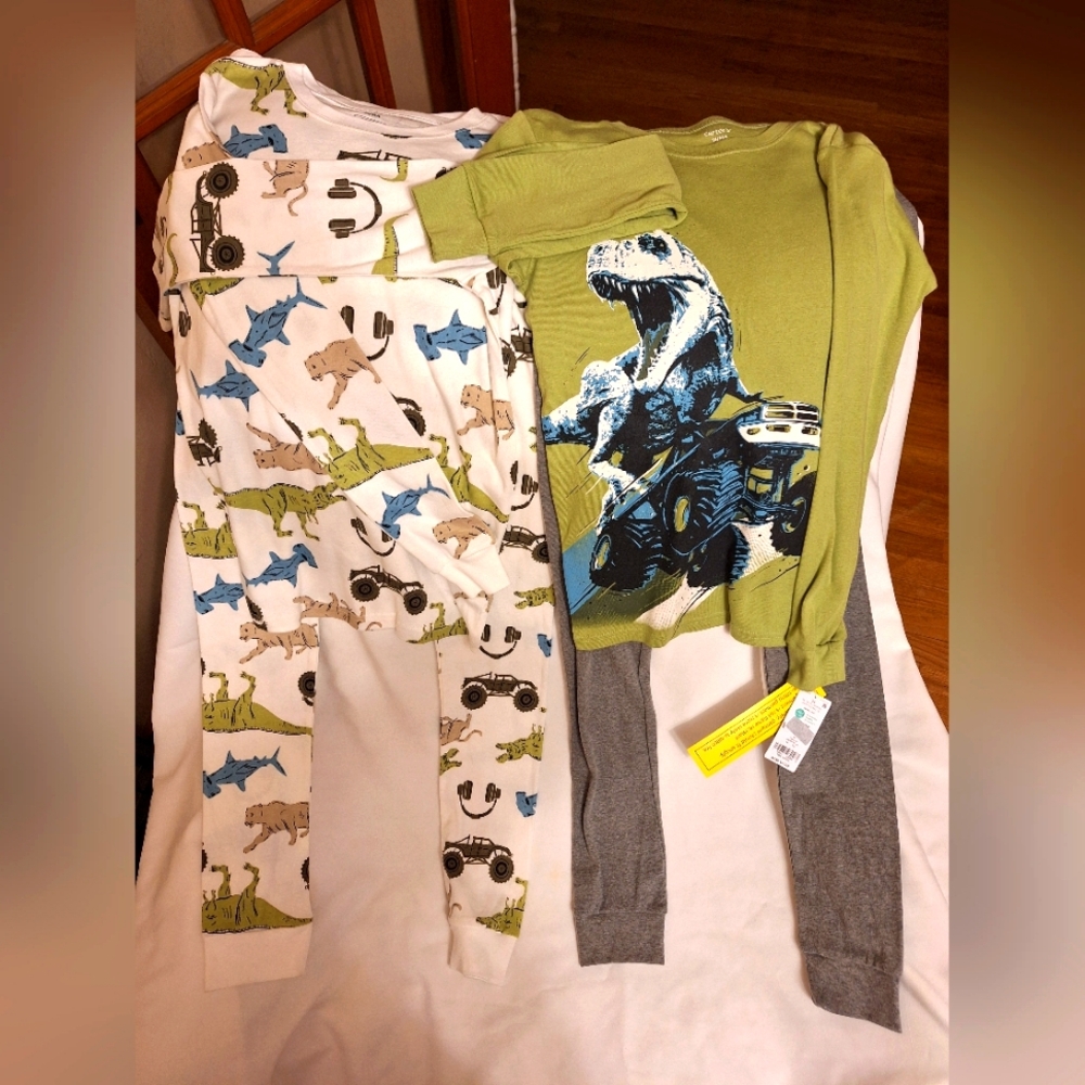 Carter’s Boys Dinosaur Pajamas Size 14 NWT